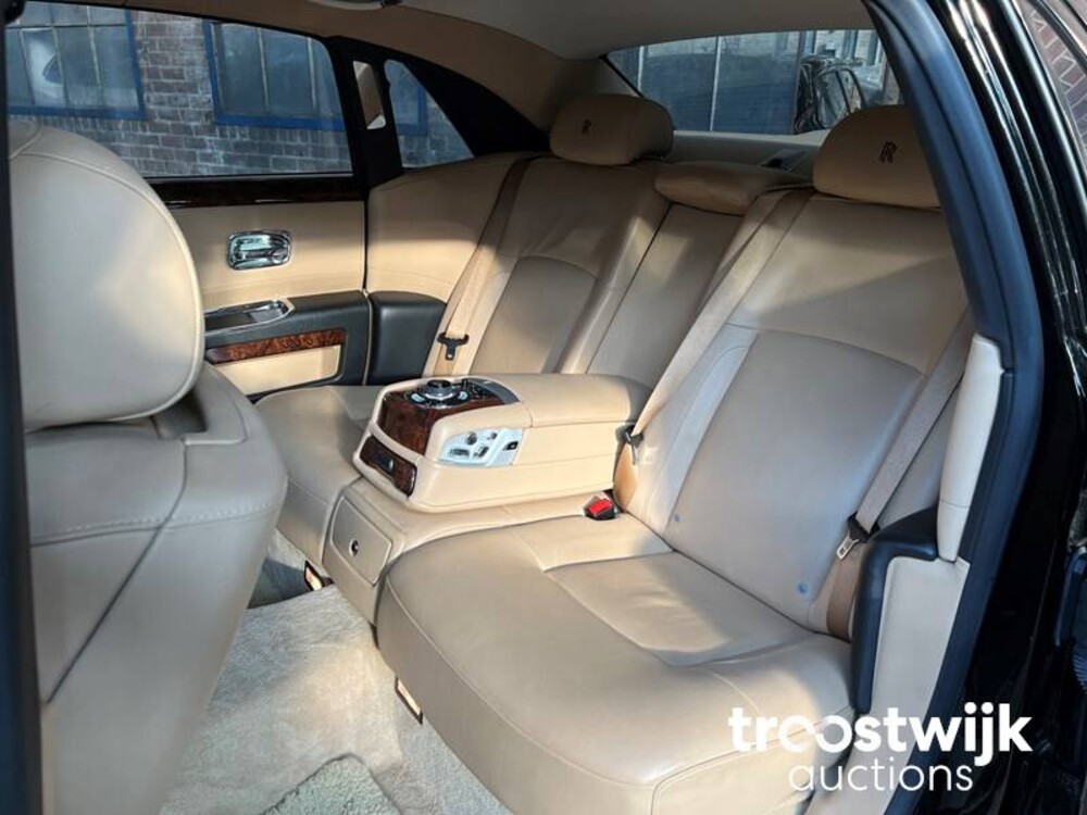 Rolls-Royce Ghost EWB 6.6 V12 (Verlängerter Radstand) 571PS 2011