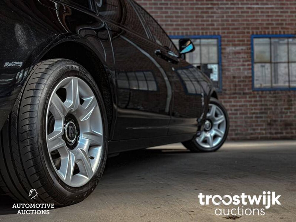 Rolls-Royce Ghost EWB 6.6 V12 (Verlängerter Radstand) 571PS 2011