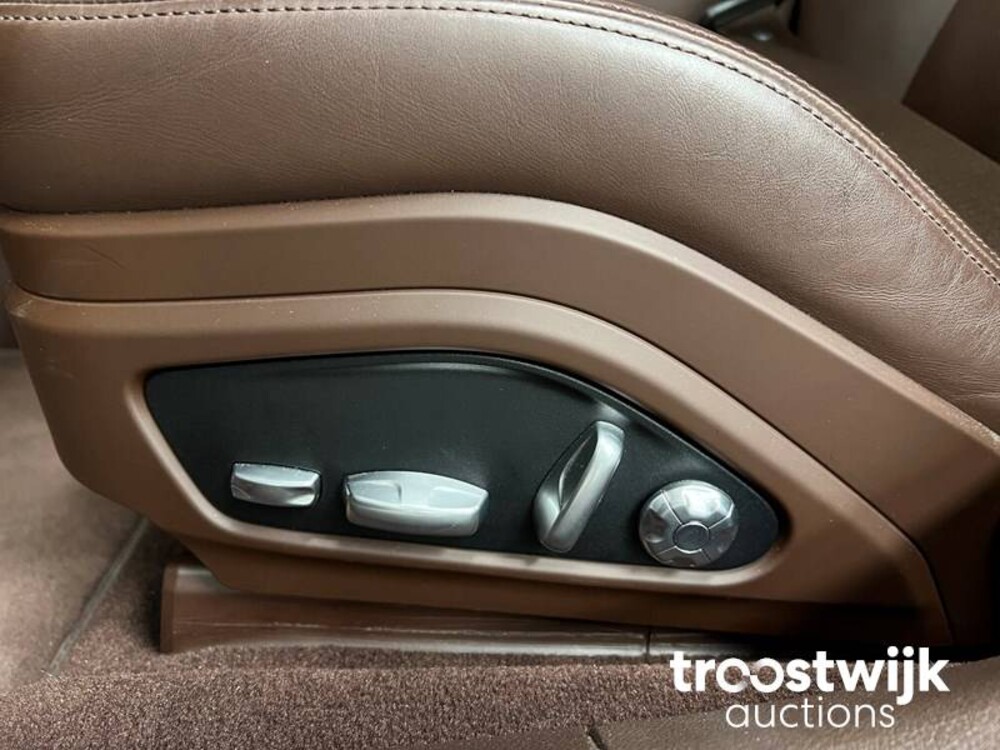 Porsche Panamera 4 3.0 V6 Neu-Modell 330PS 2017 -Orig NL-, RG-227-L