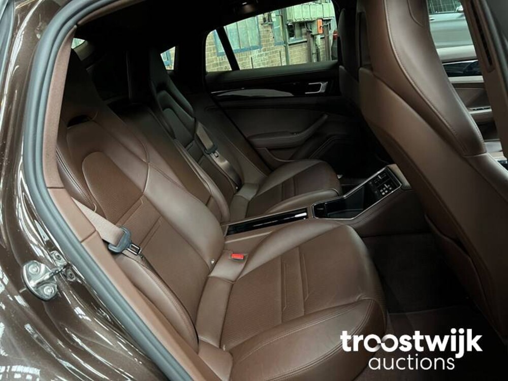 Porsche Panamera 4 3.0 V6 Neu-Modell 330PS 2017 -Orig NL-, RG-227-L