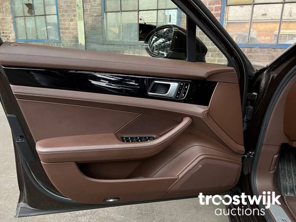 Porsche Panamera 4 3.0 V6 Neu-Modell 330PS 2017 -Orig NL-, RG-227-L