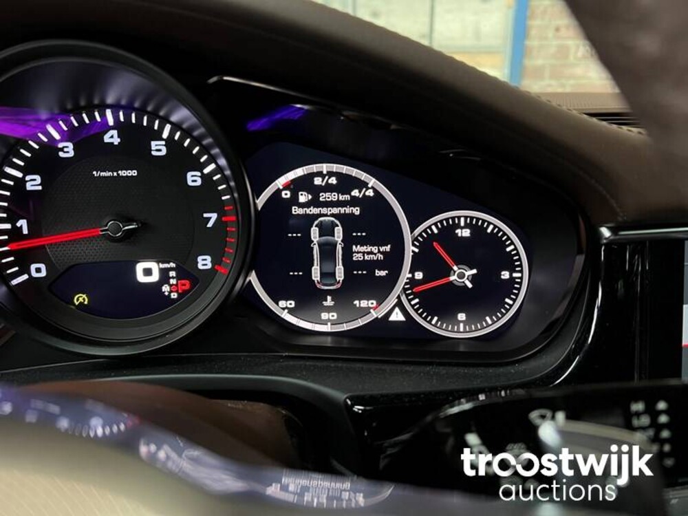 Porsche Panamera 4 3.0 V6 Neu-Modell 330PS 2017 -Orig NL-, RG-227-L