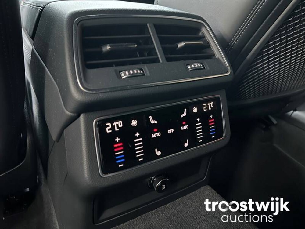 Audi RS6 Avant 4.0 V8 TFSI Quattro 600PS 2021 -Herstellergarantie-, P-540-GL