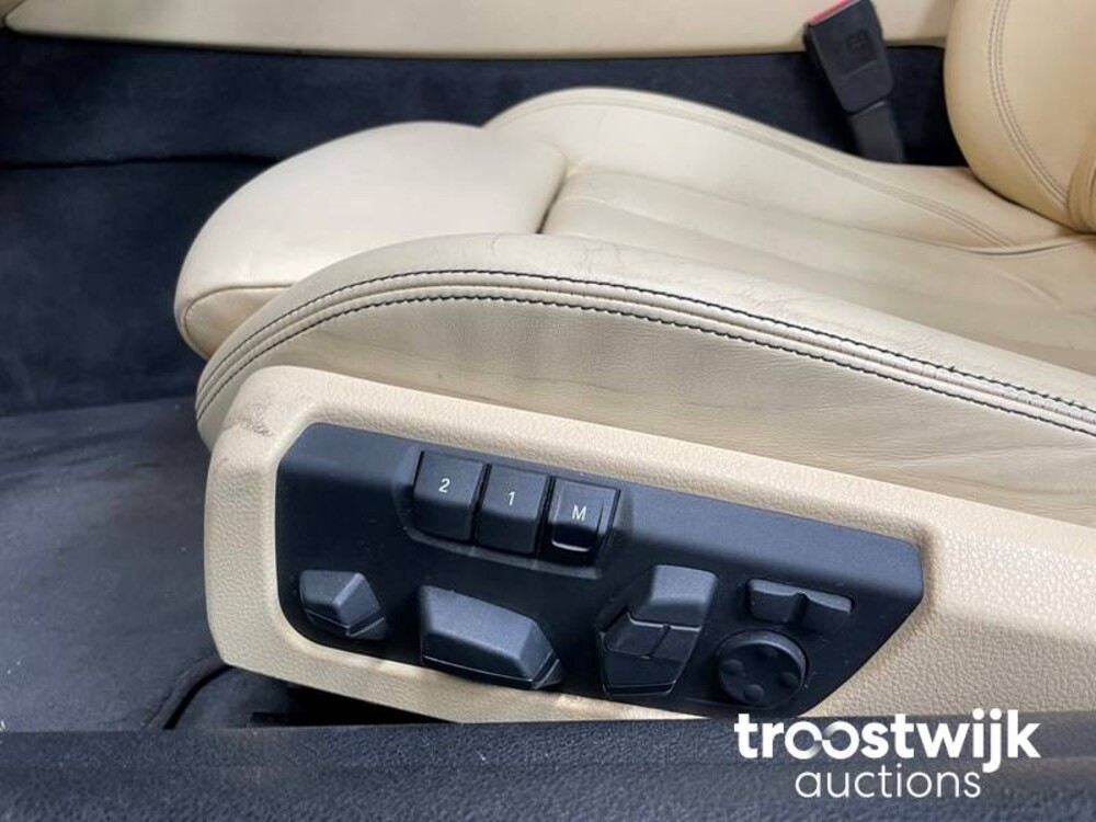 BMW 640i 3.0 L6 6er Serie 235PS 2012