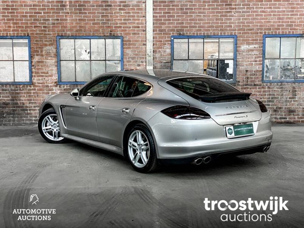 Porsche Panamera S 4.8 V8 400PS 2009