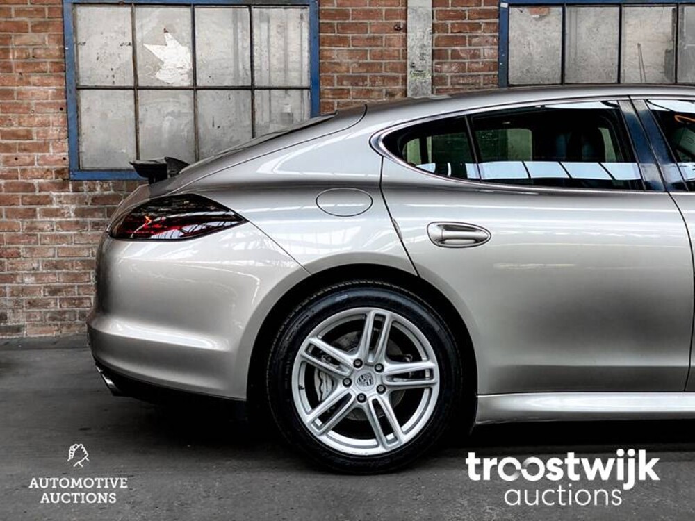 Porsche Panamera S 4.8 V8 400PS 2009