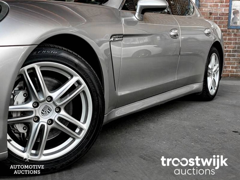 Porsche Panamera S 4.8 V8 400PS 2009