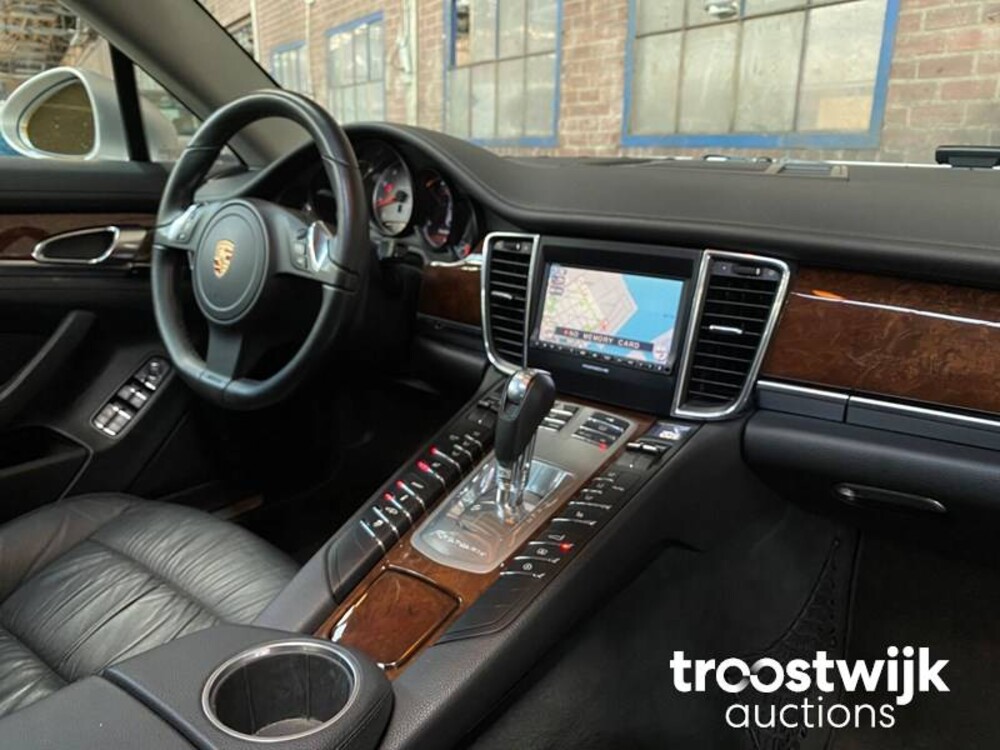 Porsche Panamera S 4.8 V8 400PS 2009