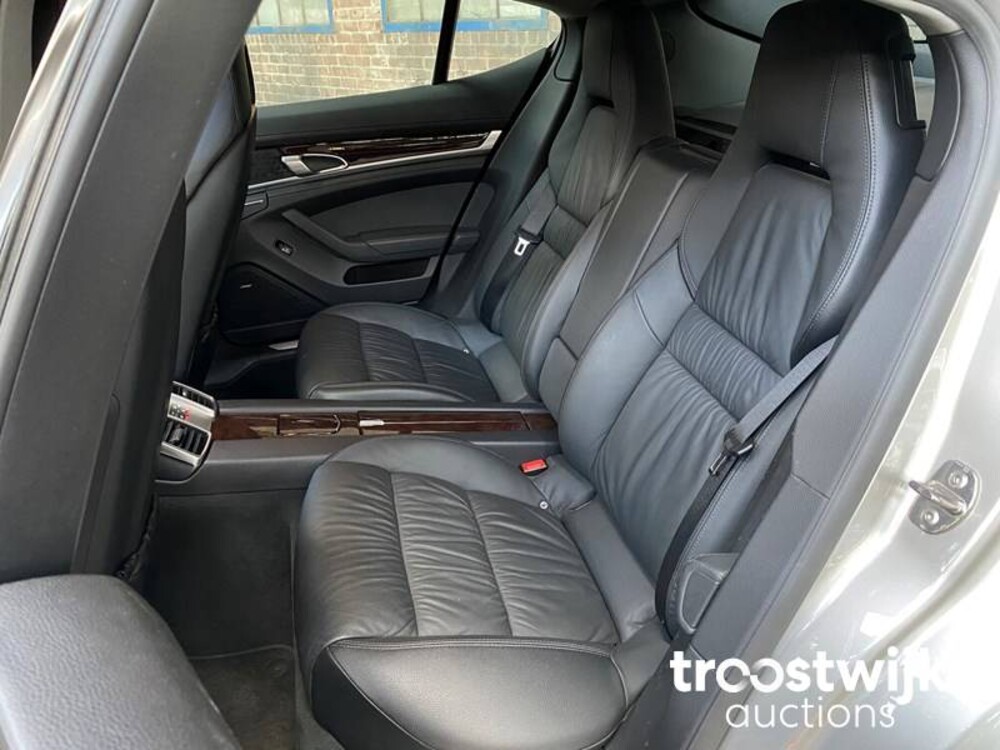 Porsche Panamera S 4.8 V8 400PS 2009