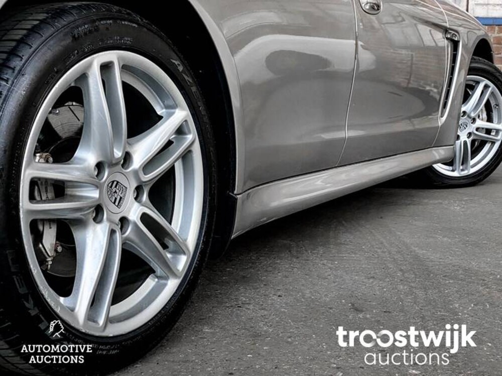 Porsche Panamera S 4.8 V8 400PS 2009