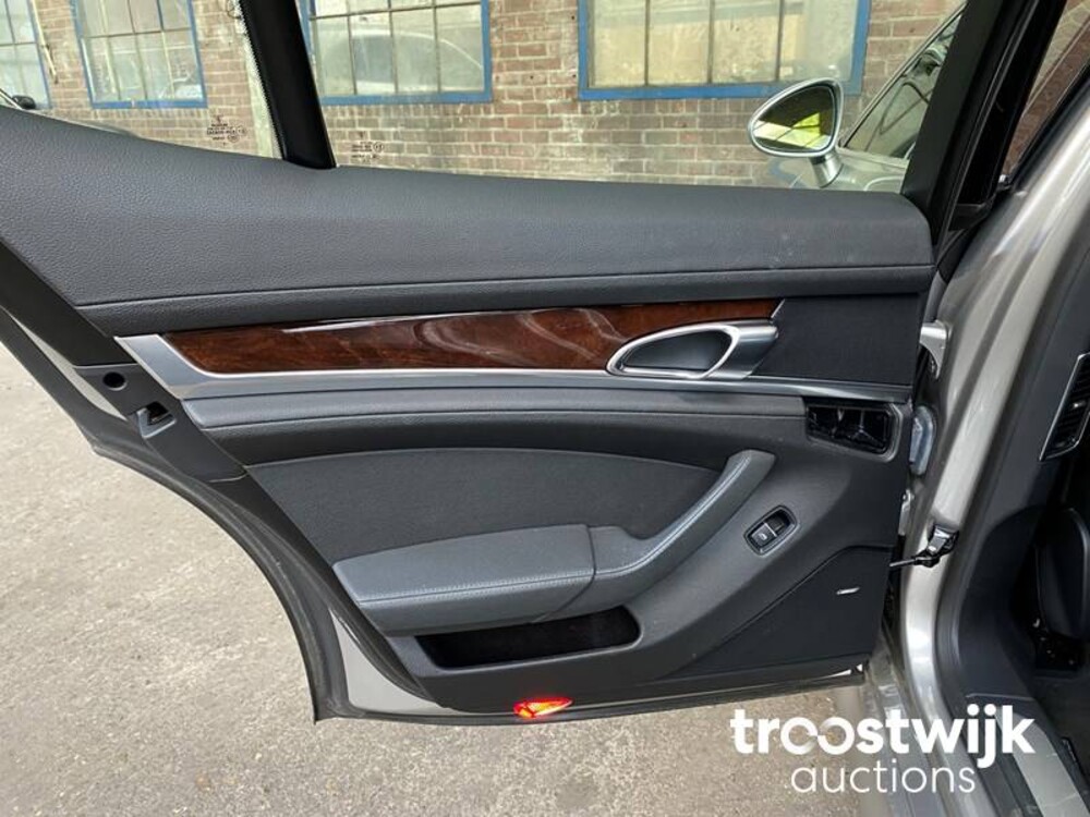 Porsche Panamera S 4.8 V8 400PS 2009