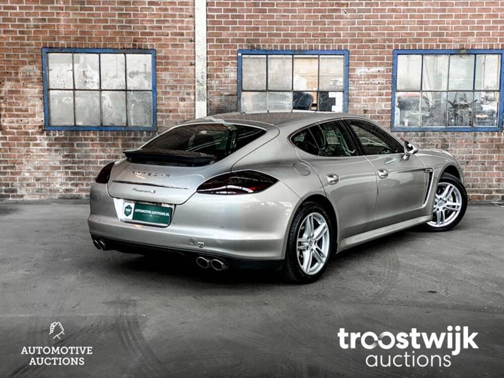 Porsche Panamera S 4.8 V8 400PS 2009