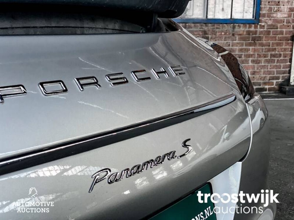 Porsche Panamera S 4.8 V8 400PS 2009