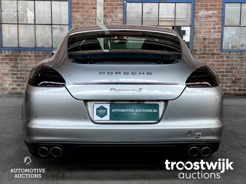 Porsche Panamera S 4.8 V8 400PS 2009