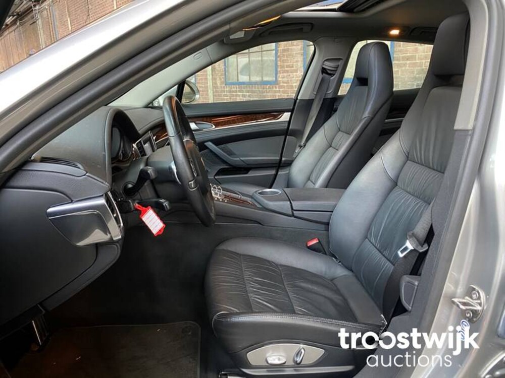 Porsche Panamera S 4.8 V8 400PS 2009
