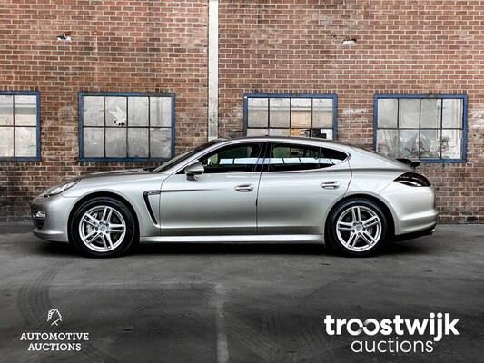 Porsche Panamera S 4.8 V8 400pk 2009