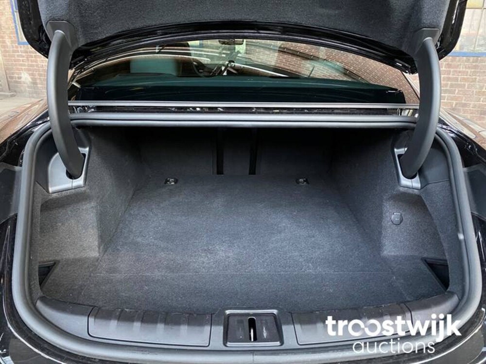 Porsche Taycan PERFORMANCE 84kWh Sport Chrono 381pk 2021 Fabrieksgarantie -Orig. NL-, L-982-RT