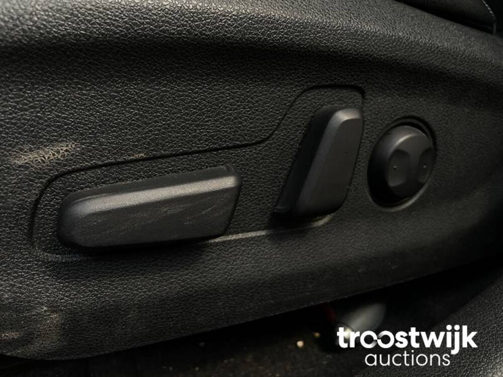 Kia e-Niro ExecutiveLine 64kWh 204pk 2019, -Orig.NL-, XD-773-H