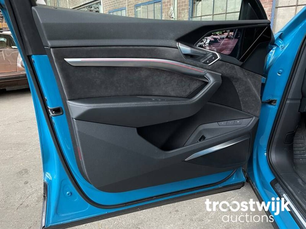 Audi e-tron 55 Sport Quattro Advanced Pro Line Plus 95 kWh 2018, K-877-TV