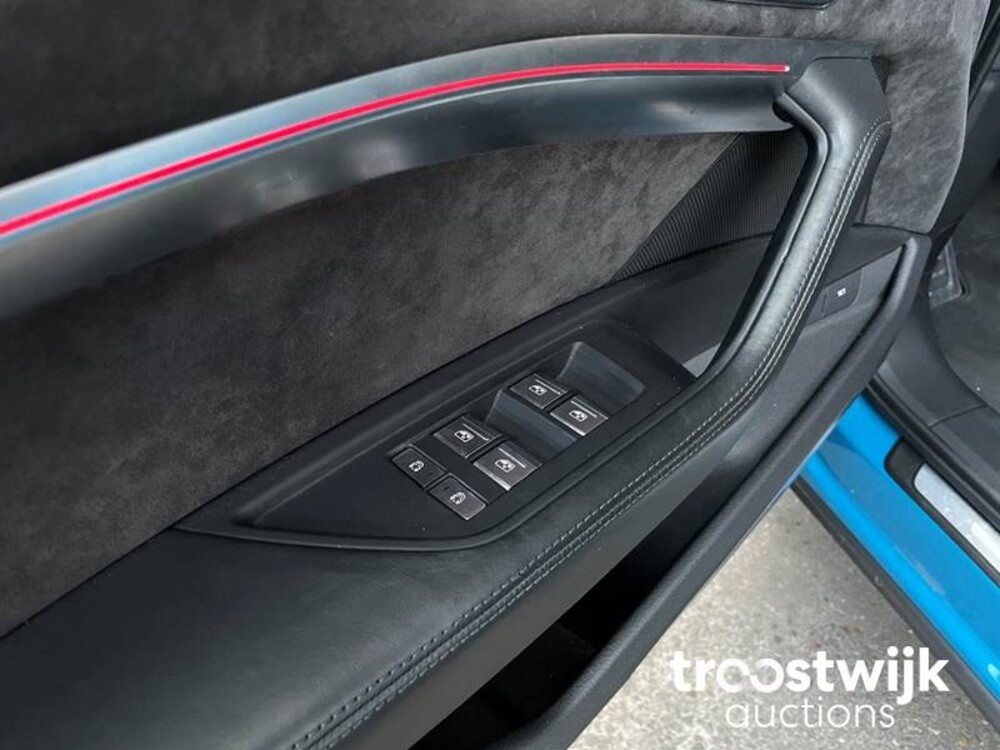 Audi e-tron 55 Sport Quattro Advanced Pro Line Plus 95 kWh 2018, K-877-TV