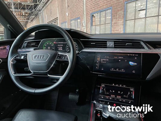 Audi e-tron 55 Sport Quattro Advanced Pro Line Plus 95 kWh 2018, K-877 TV