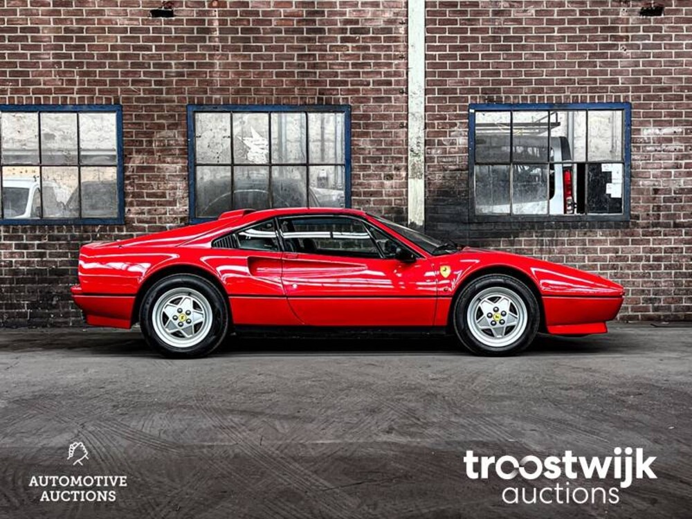 Ferrari 328 GTB 3200 Quattrovalvole 271pk 1989, 04-LXS-1