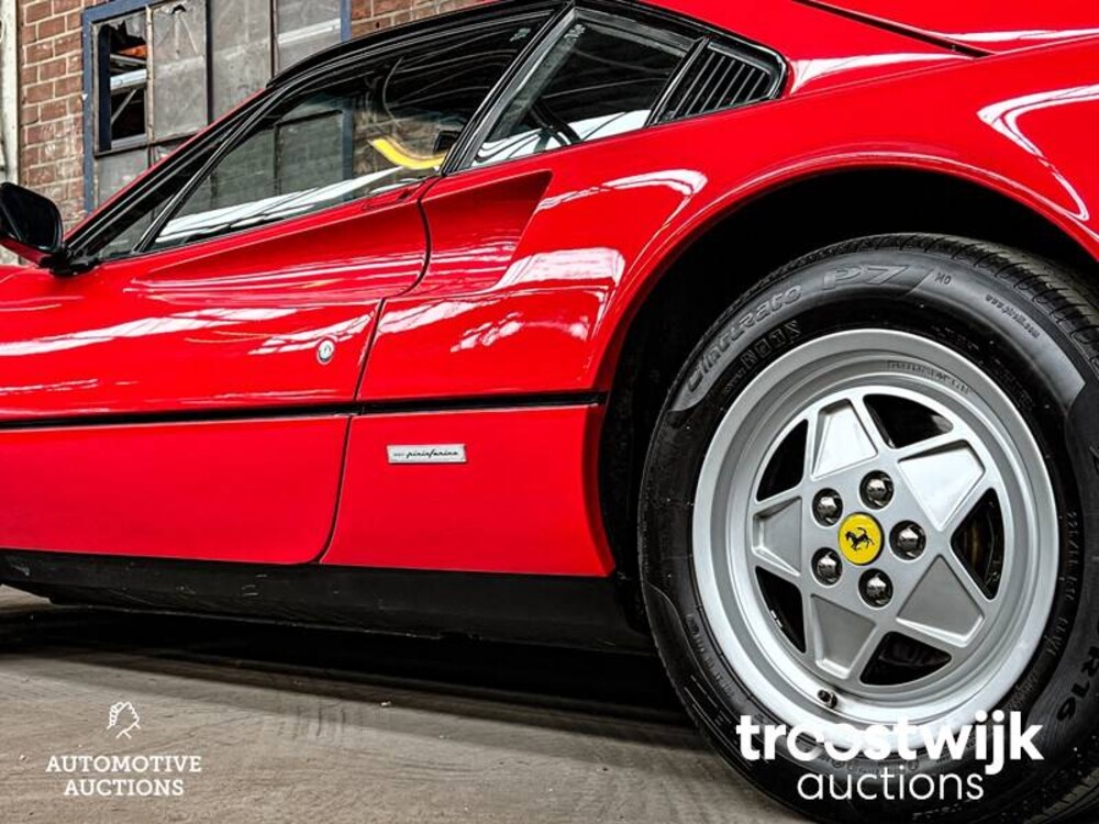 Ferrari 328 GTB 3200 Quattrovalvole 271pk 1989, 04-LXS-1