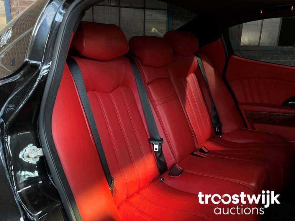 Maserati Quattroporte S 4.7 V8 430pk 2008