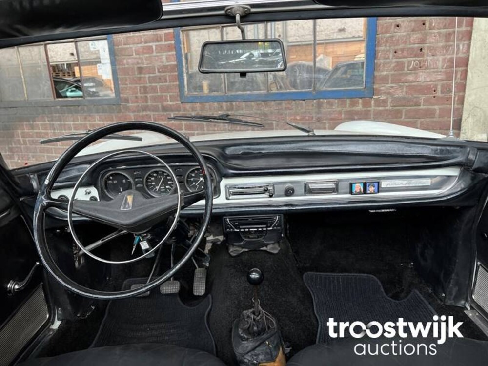 Peugeot 404 Cabriolet  72hp 1969