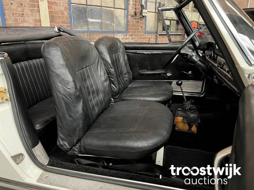 Peugeot 404 Cabriolet  72hp 1969