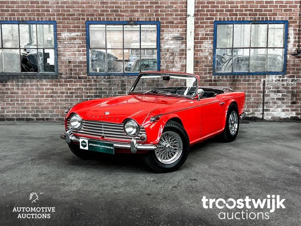 Triumph TR 4 A 2.1A Cabriolet -Org.NL- 1966, 49-21-BX