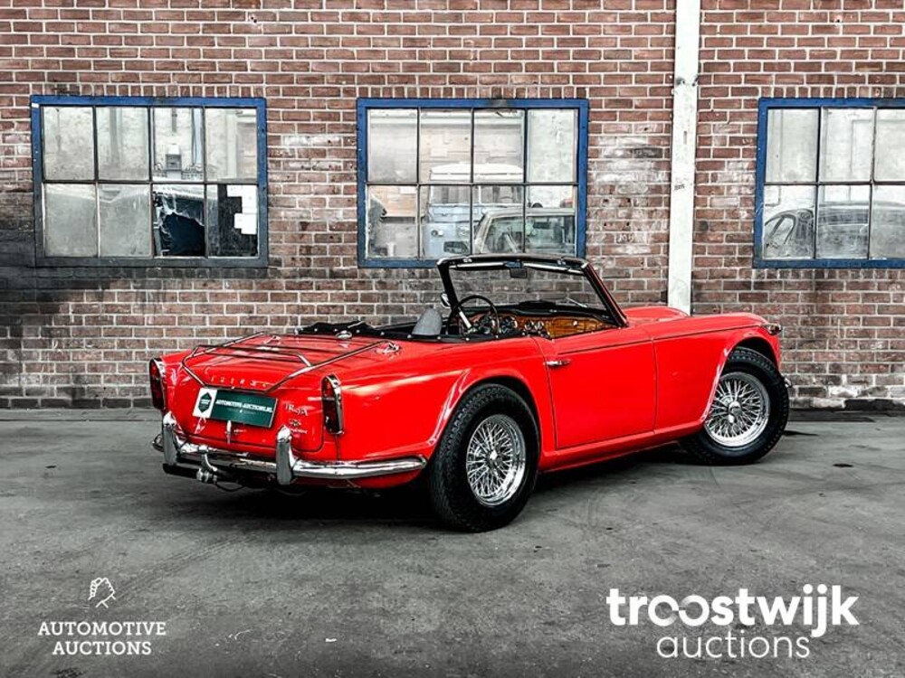 Triumph TR 4 A 2.1A Cabriolet -Org.NL- 1966, 49-21-BX