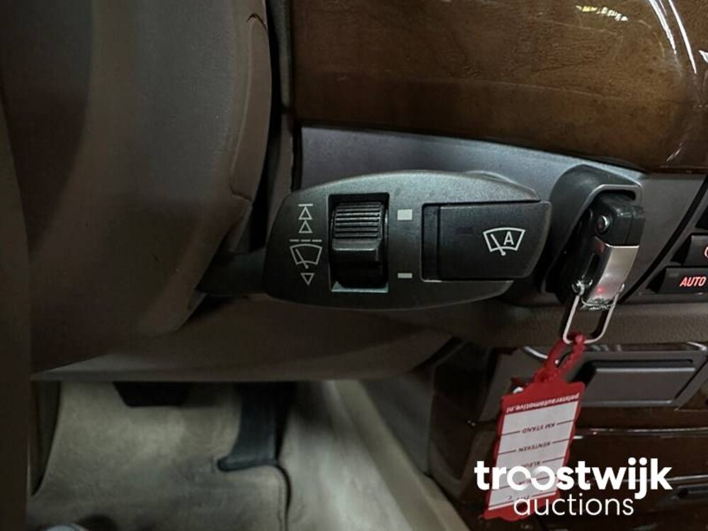 BMW 745i Executive E65 4.4 V8 333pk 2003 -Youngtimer-