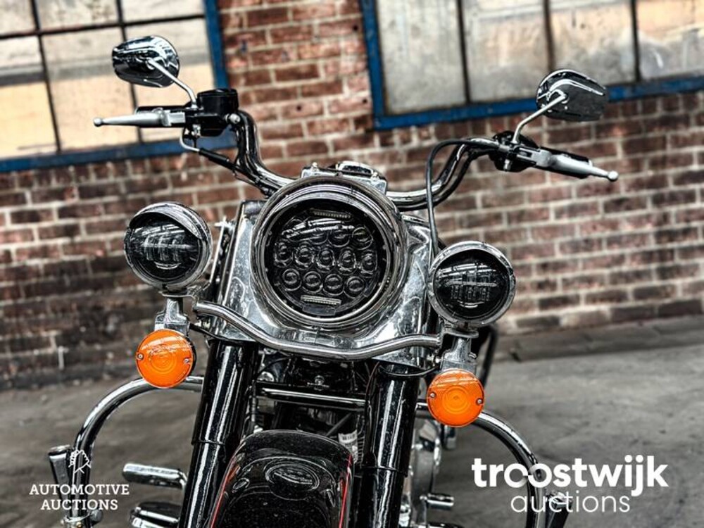 Harley-Davidson Road King FLHR Cruiser 1450cc 67pk 2004 Motorfiets 