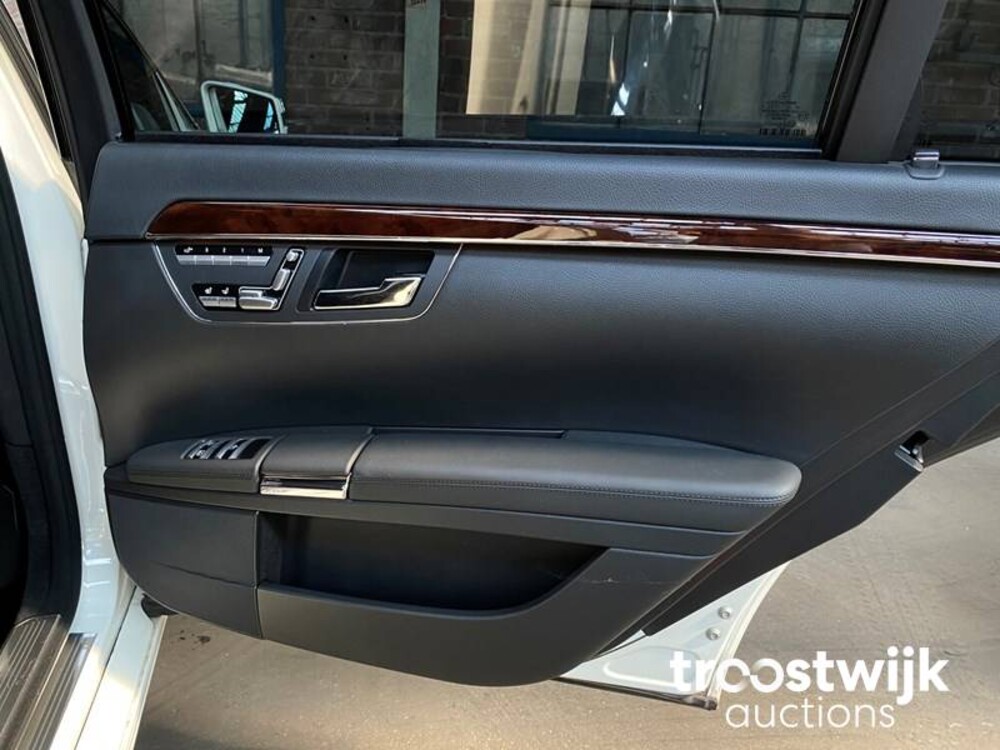 Mercedes-Benz S500L 5.5 V8 388hp 2006 Lorinser -Youngtimer-