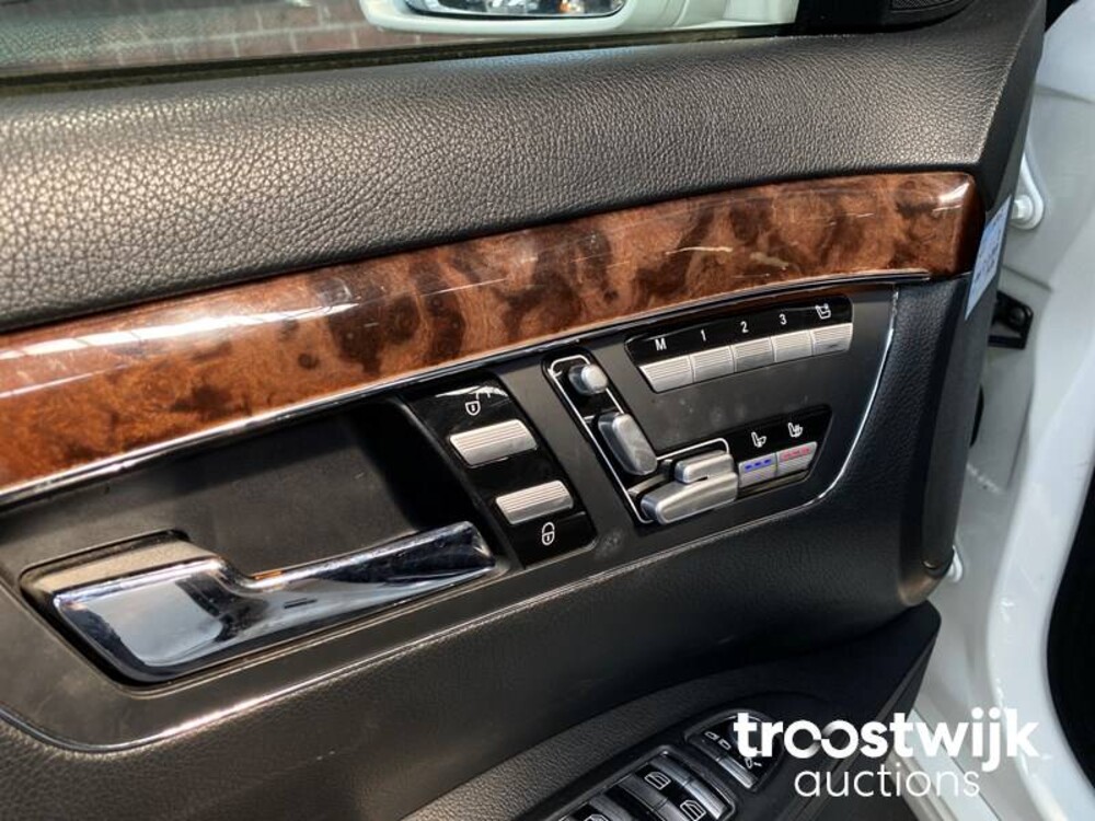 Mercedes-Benz S500L 5.5 V8 388hp 2006 Lorinser -Youngtimer-