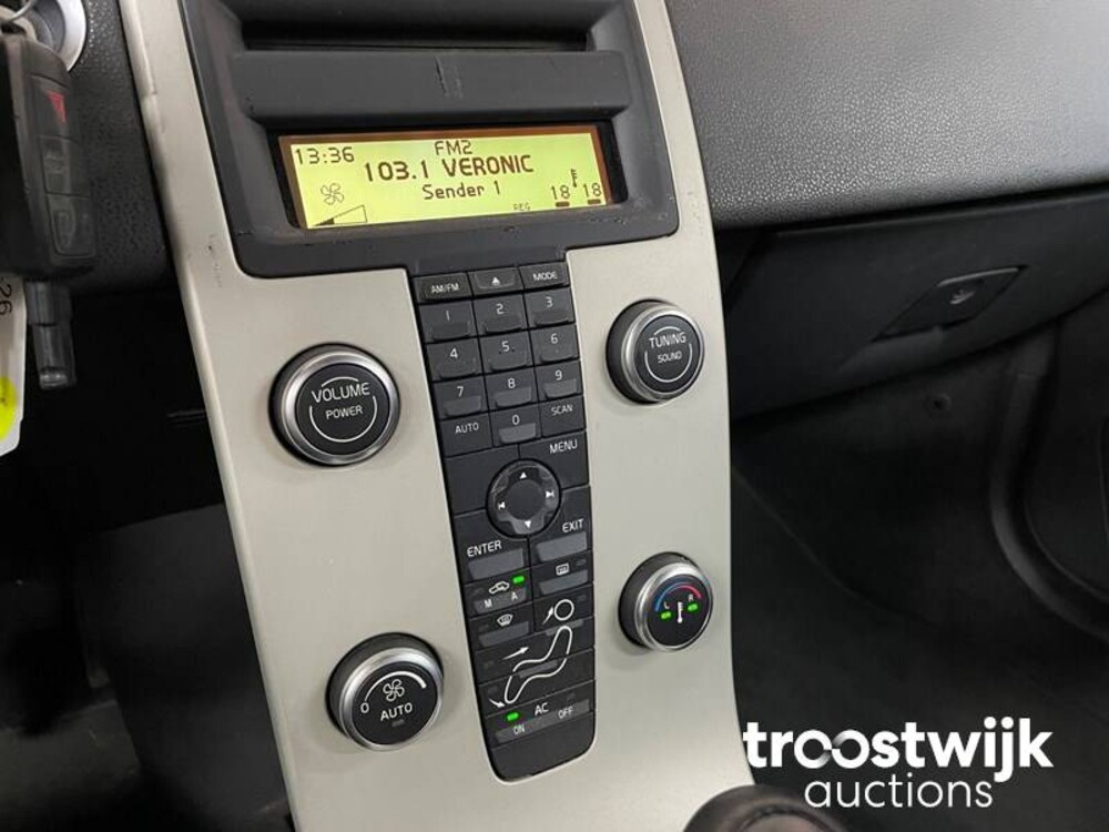 Volvo C30 1.6D Kinetic 109pk 2008, 1-XSH-26