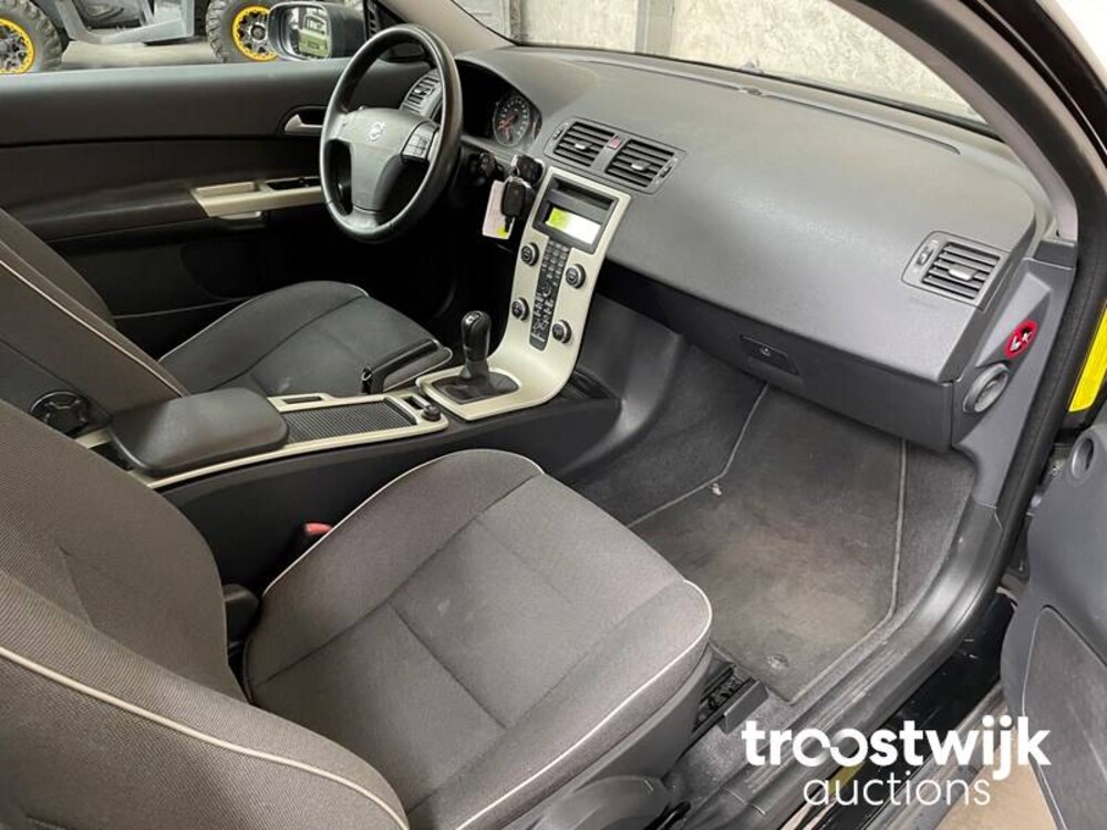 Volvo C30 1.6D Kinetic 109pk 2008, 1-XSH-26
