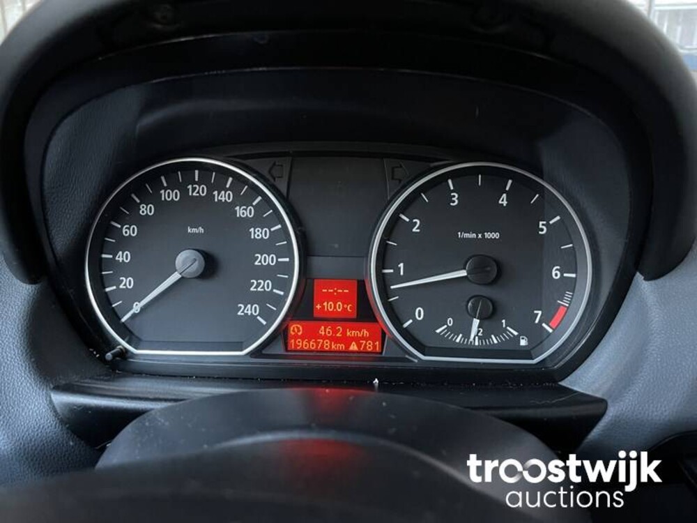 BMW 116i High Executive 116hp 2005 1-Series, 75-RK-JD