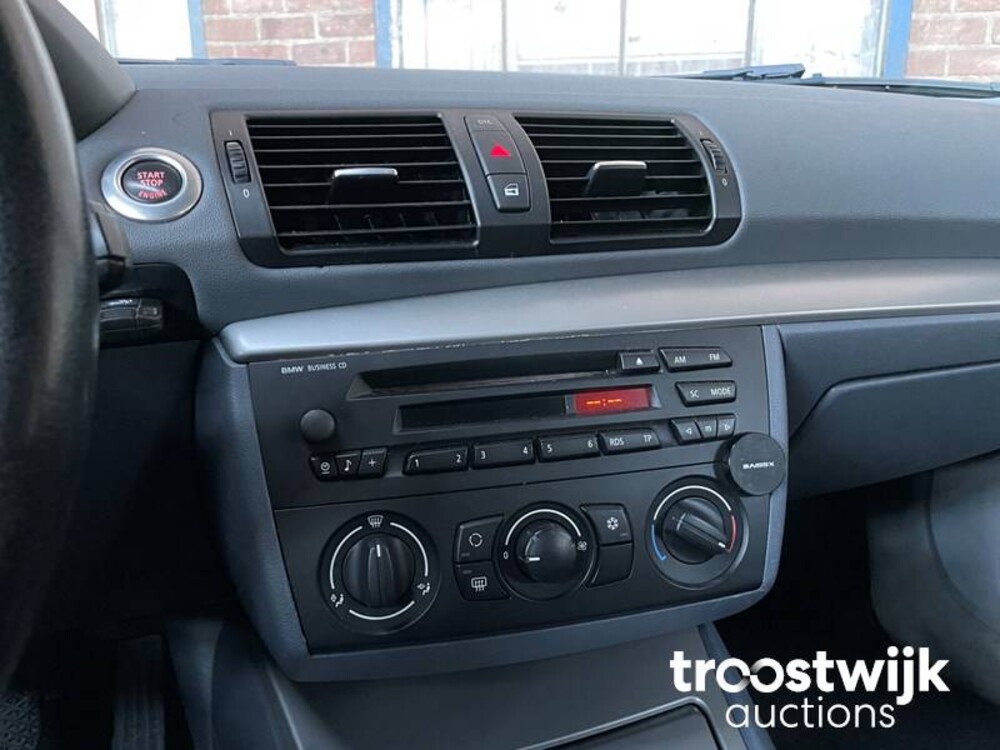 BMW 116i High Executive 116hp 2005 1-Series, 75-RK-JD