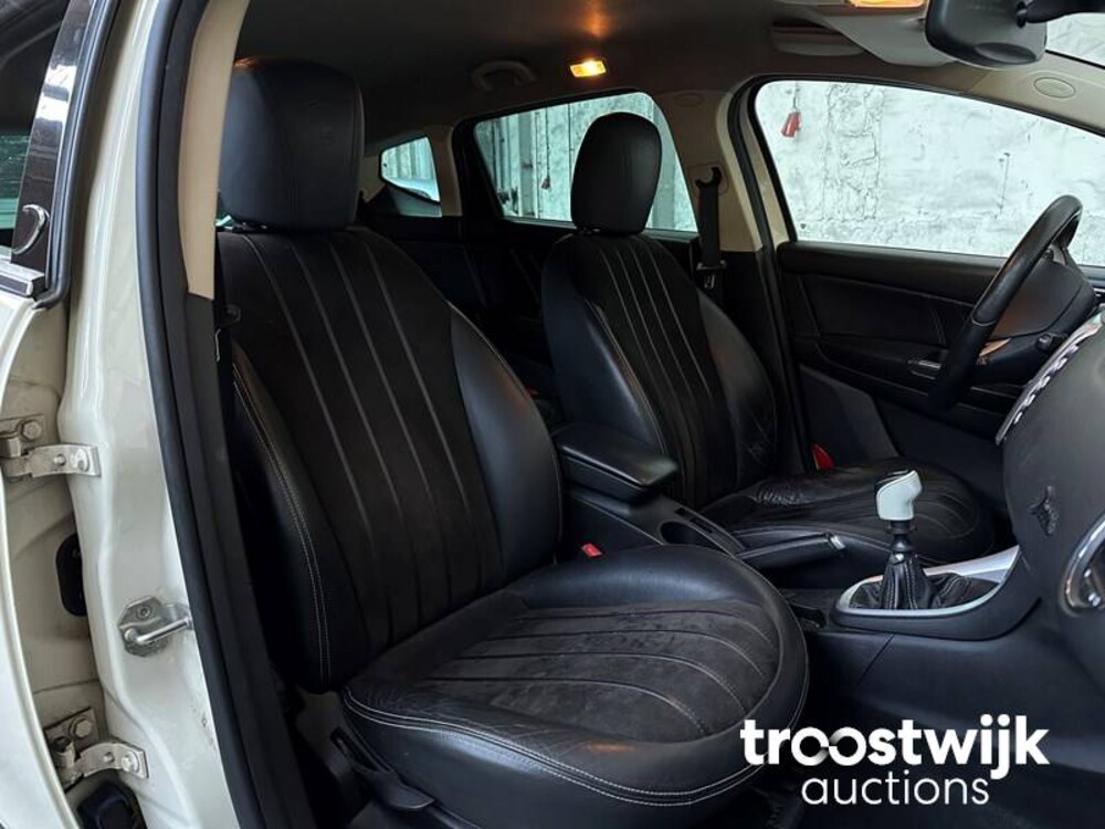 Lancia Delta 1.4-16V Argento 150pk 2008, G-012-LX