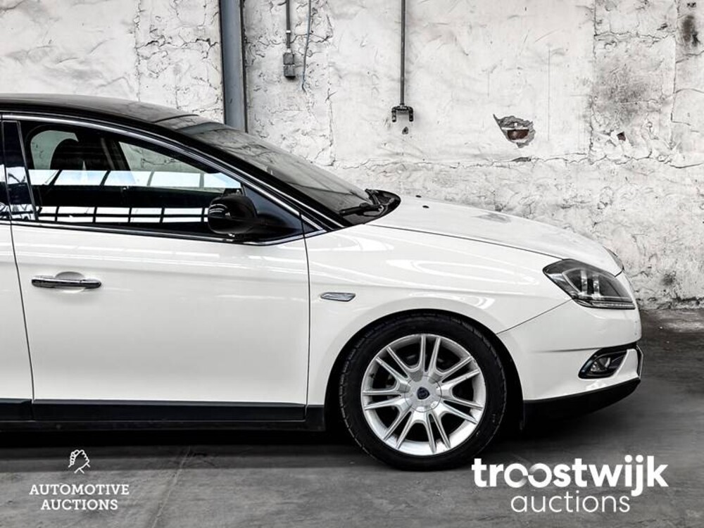 Lancia Delta 1.4-16V Argento 150pk 2008, G-012-LX