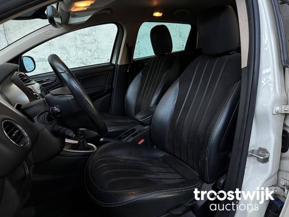 Lancia Delta 1.4-16V Argento 150pk 2008, G-012-LX