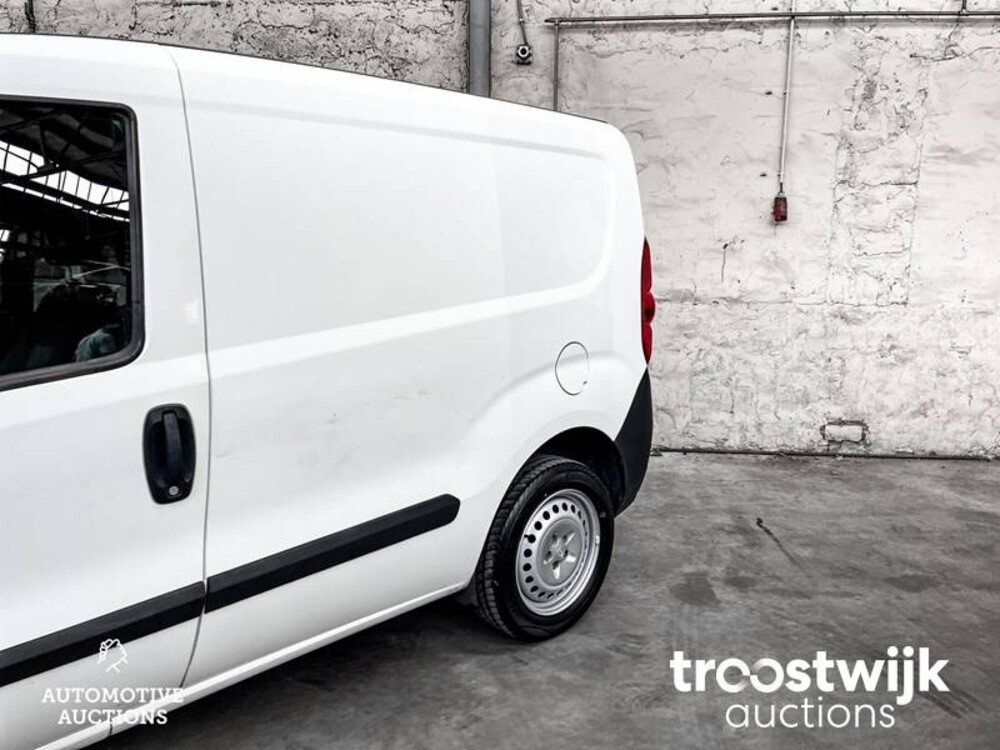 Opel Combo 1.6 CDTi L1H1 Edit. 105PS 2017, -Orig.NL-, V-156-FX