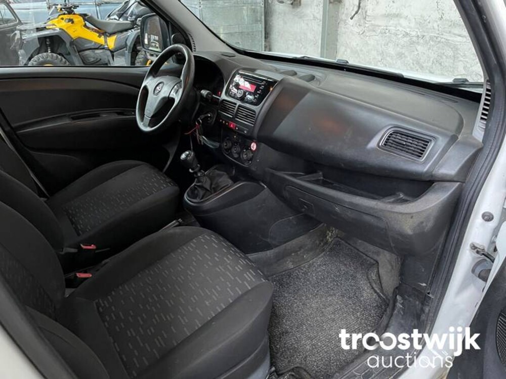 Opel Combo 1.6 CDTi L1H1 Edit. 105PS 2017, -Orig.NL-, V-156-FX