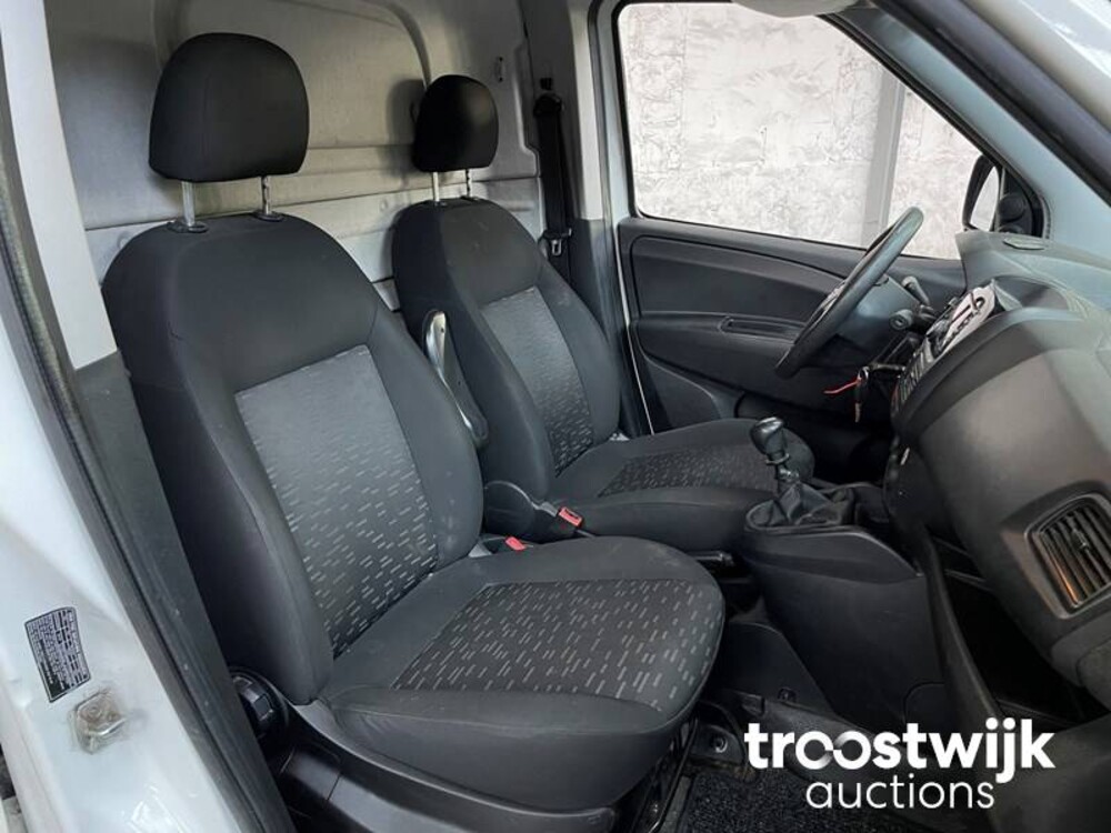 Opel Combo 1.6 CDTi L1H1 Edit. 105PS 2017, -Orig.NL-, V-156-FX
