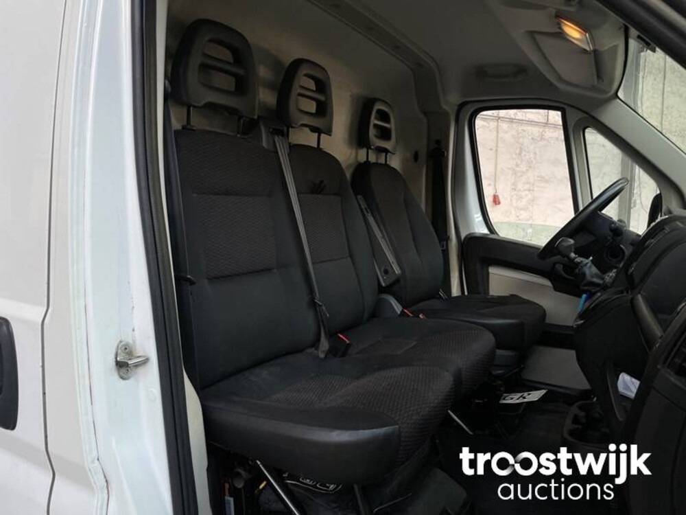 Peugeot Boxer 330 2.0 HDI L1H1 Pre 110pk 2017, -Orig.NL-, V-082-GR