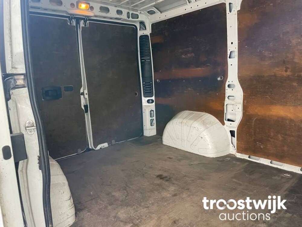 Peugeot Boxer 330 2.0 HDI L1H1 Pre 110pk 2017, -Orig.NL-, V-082-GR