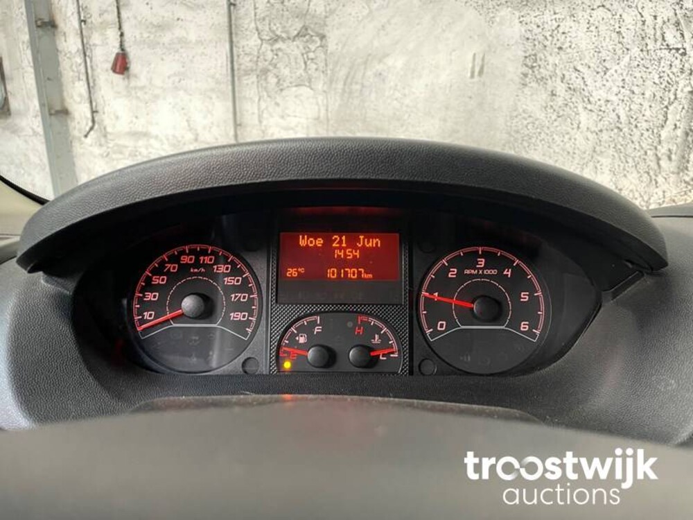 Peugeot Boxer 330 2.0 HDI L1H1 Pre 110pk 2017, -Orig.NL-, V-082-GR