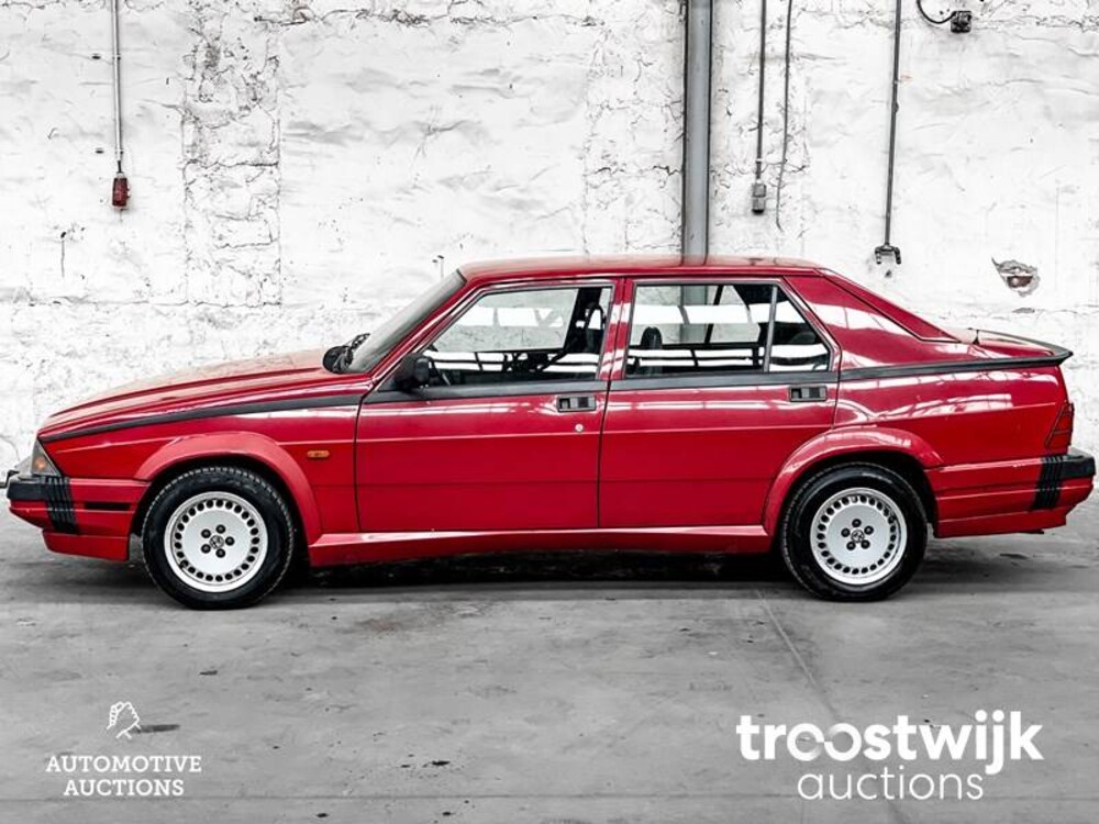 Alfa Romeo 75 Turbo 1.8 AMERICA 155 PS 1988, LP-FJ-88